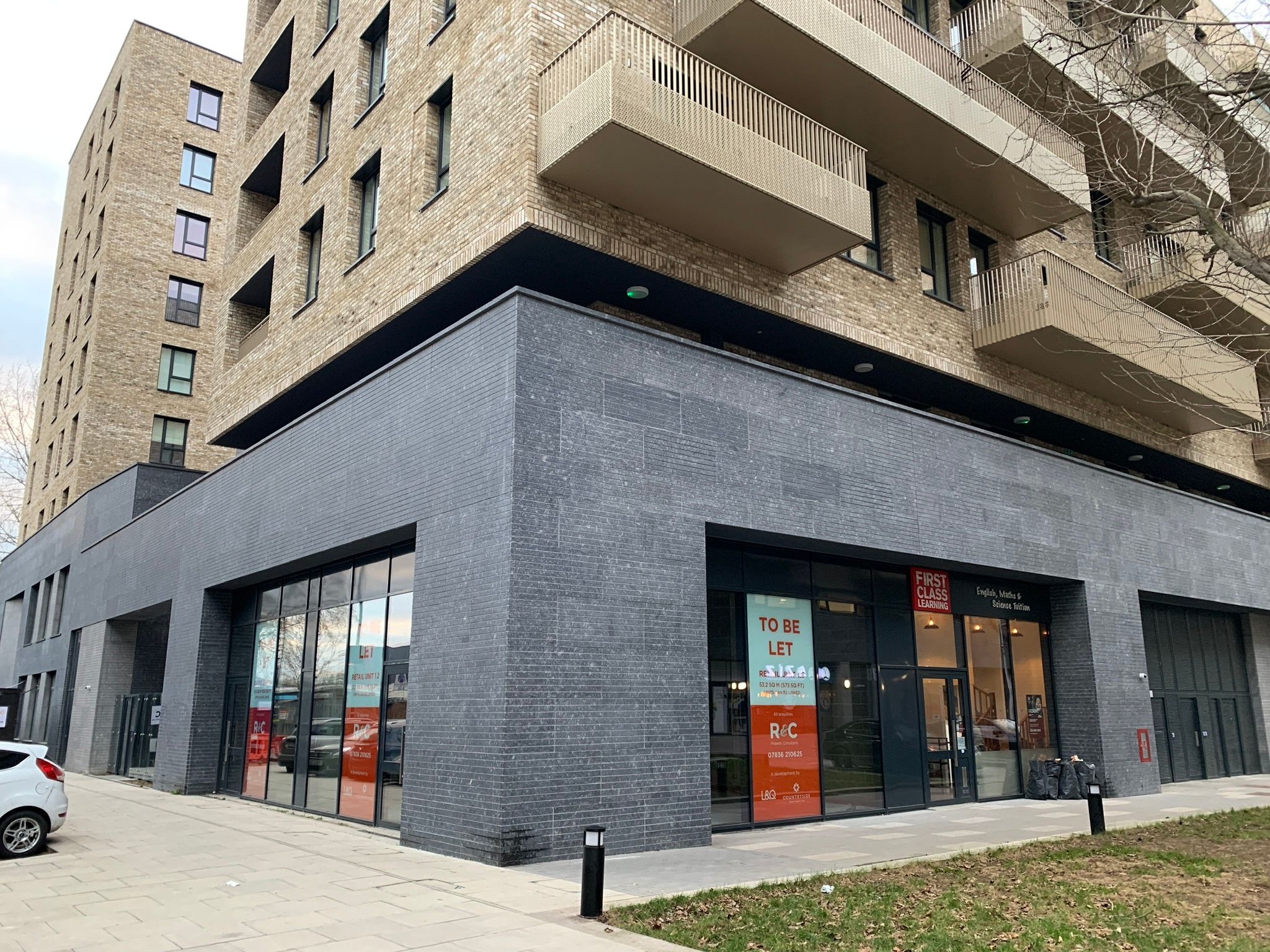 Retail premises to let in Unit D & E, Joyce Court, Bollo Bridge Road