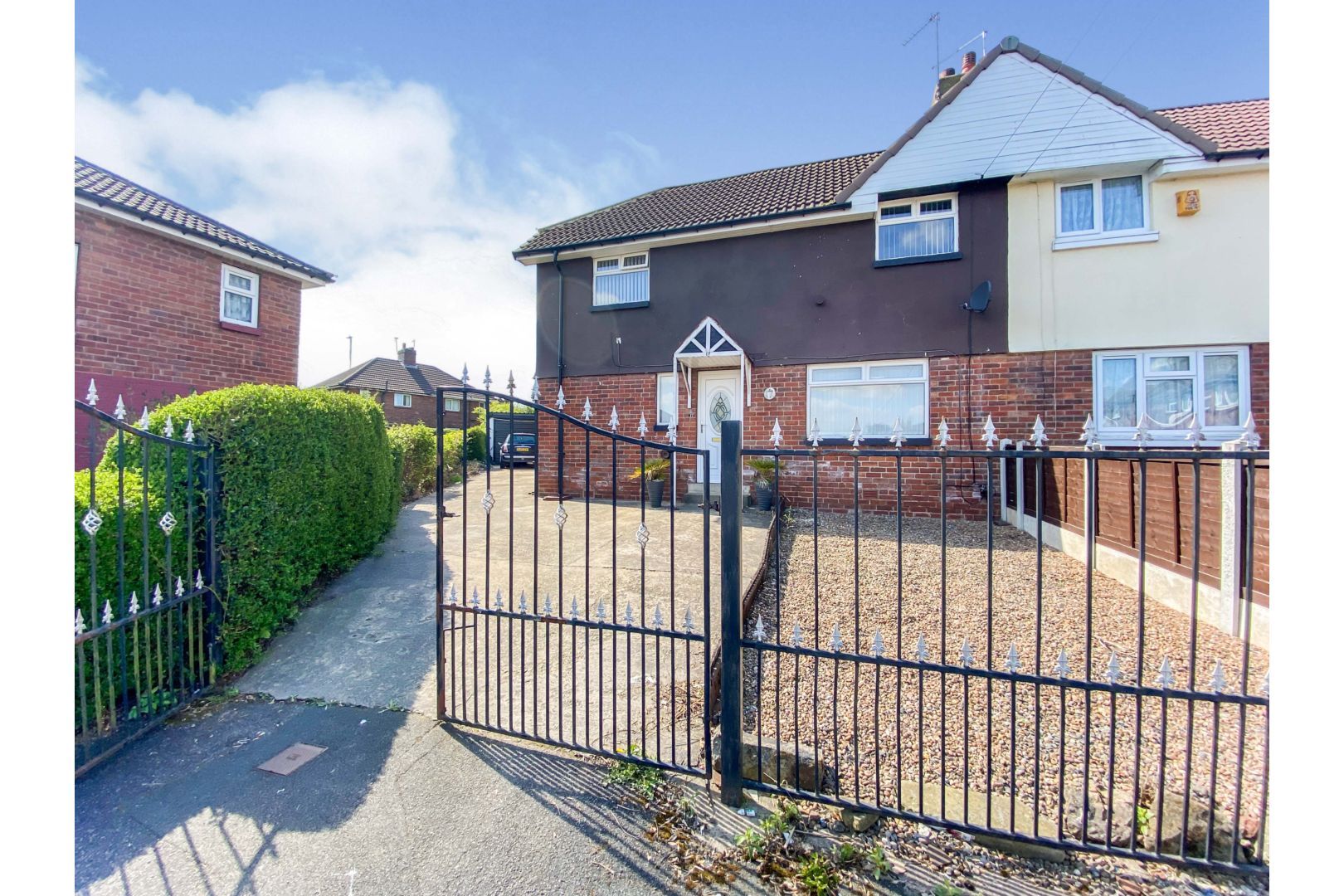 St. Alban View, Leeds LS9  