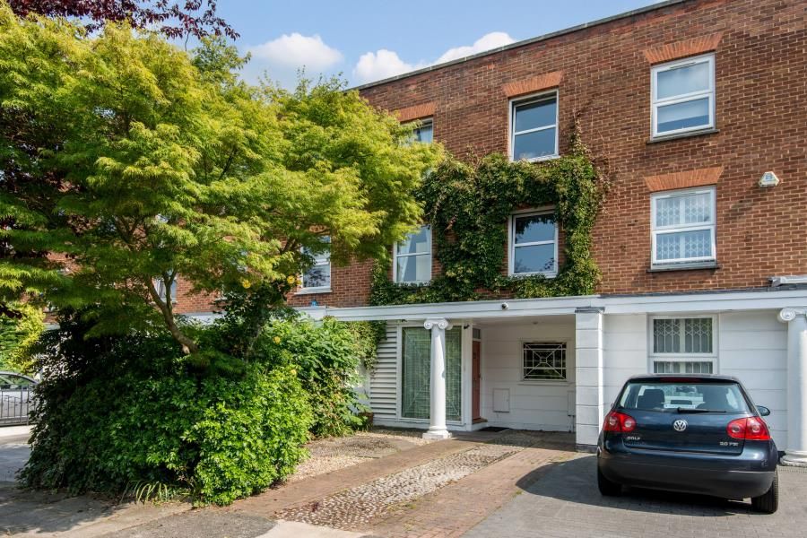 Henstridge Place, St John's Wood NW8  