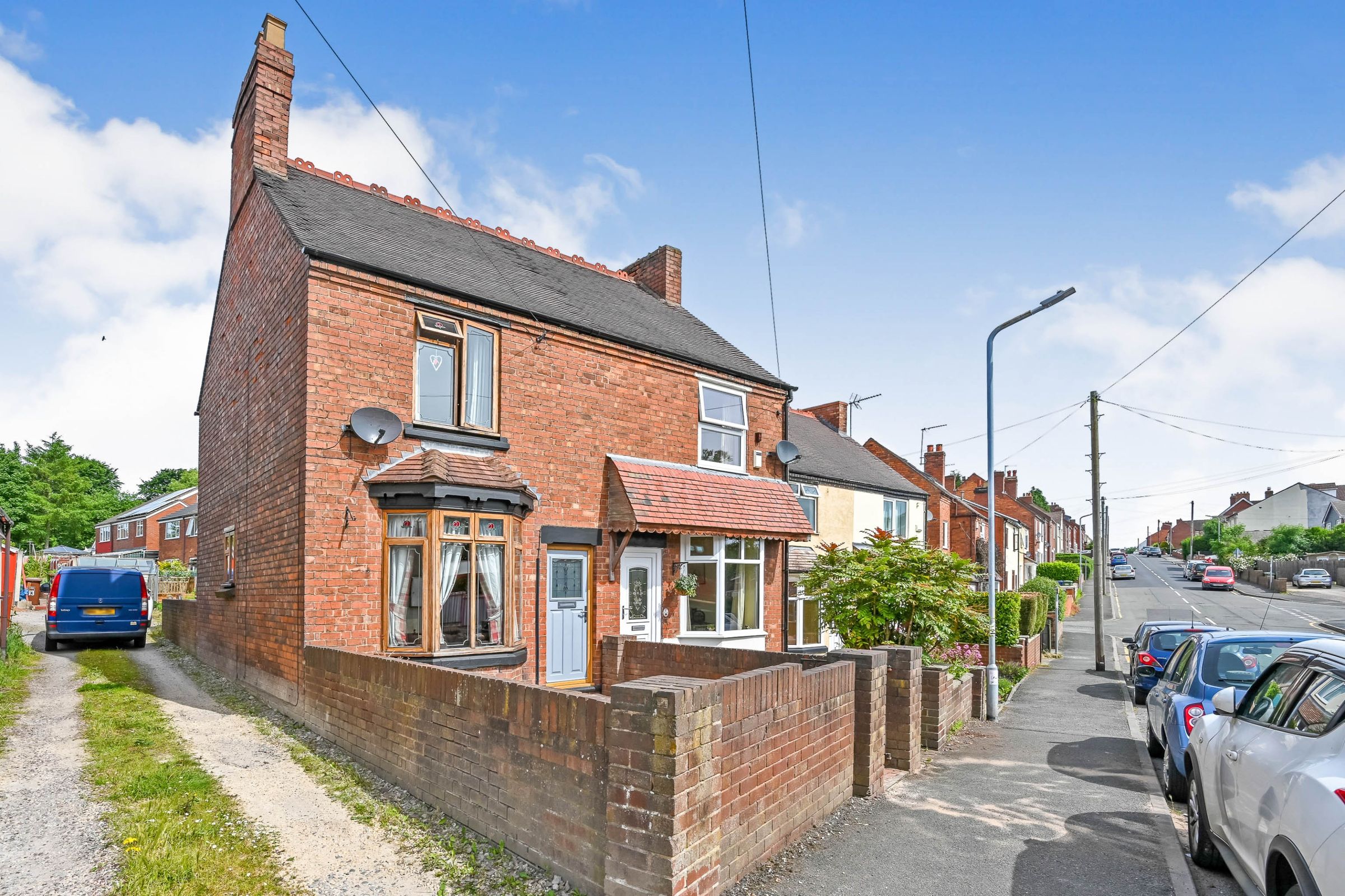 3 bed semidetached house for sale in High Mount Street, Hednesford