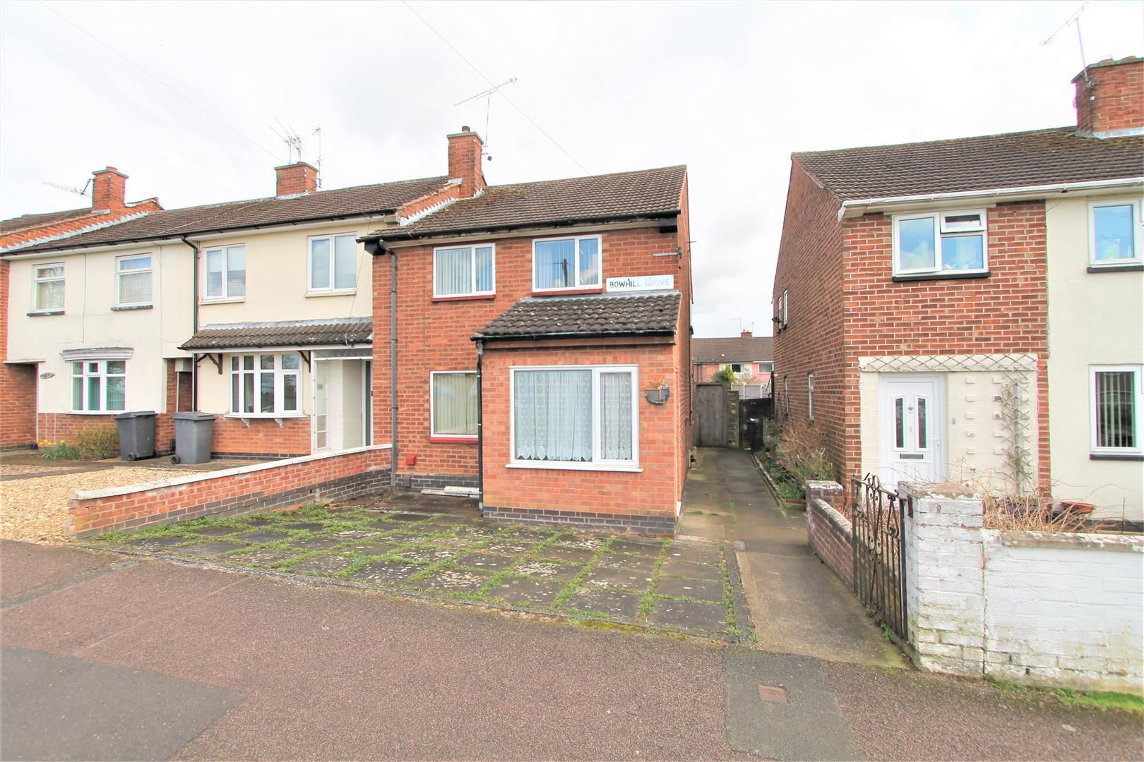 3 bed town house for sale in Bowhill Grove, Thurnby Lodge, Leicester