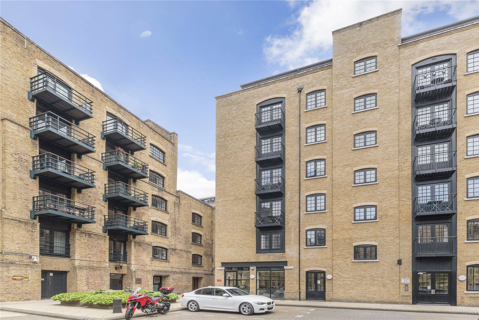1 bed flat for sale in Ginger Apartments, 1 Cayenne Court, London SE1