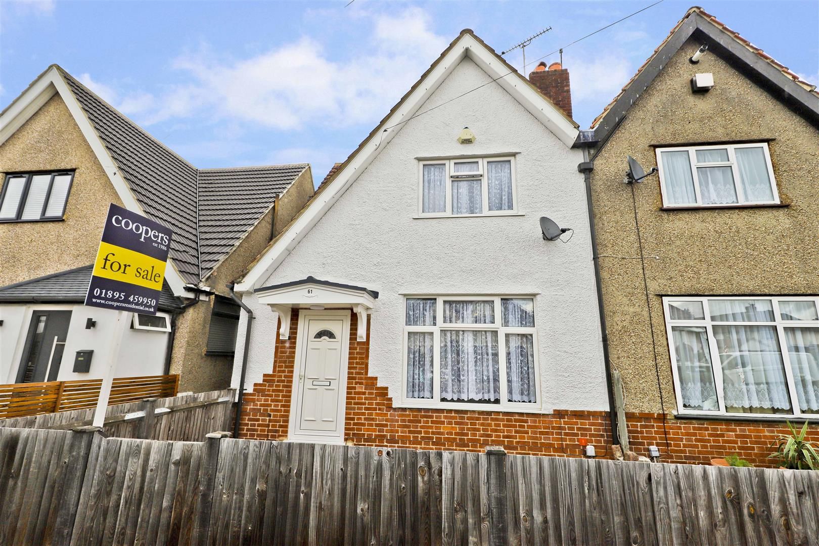 3 bed semidetached house for sale in Thornton Avenue, West Drayton UB7