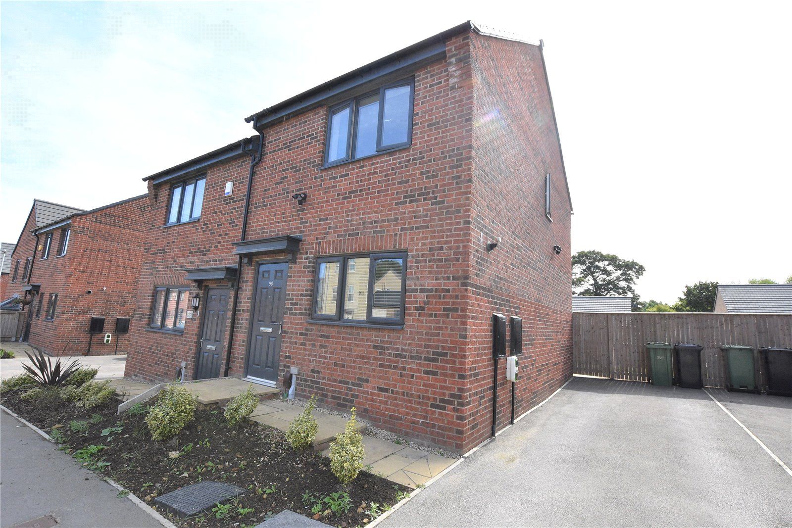 2 bed semidetached house for sale in Magnolia Road, Killingbeck, Leeds