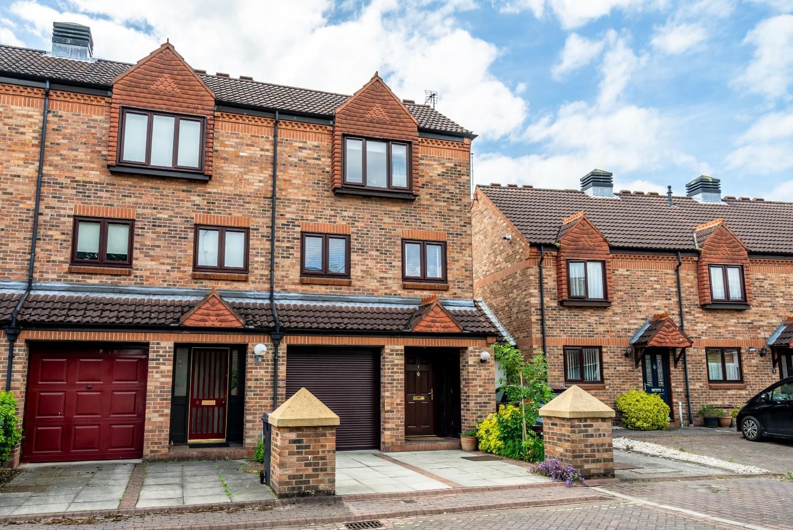 3 bed town house for sale in De Grey Court, York YO30 Zoopla