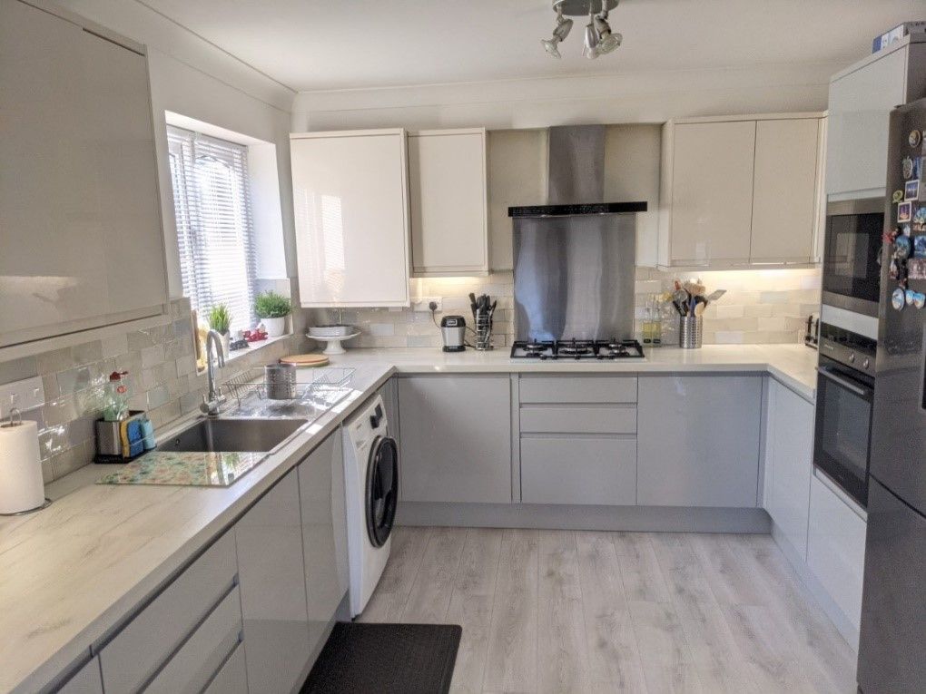 The Hollies, Watford, United Kingdom WD18  