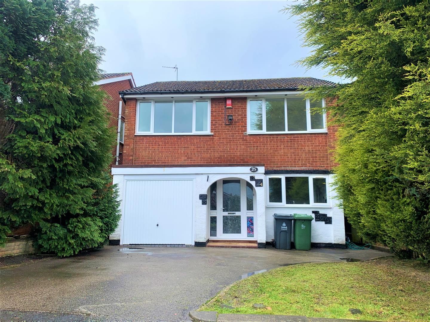3 bed detached house to rent in Falmouth Road, Walsall WS5 Zoopla