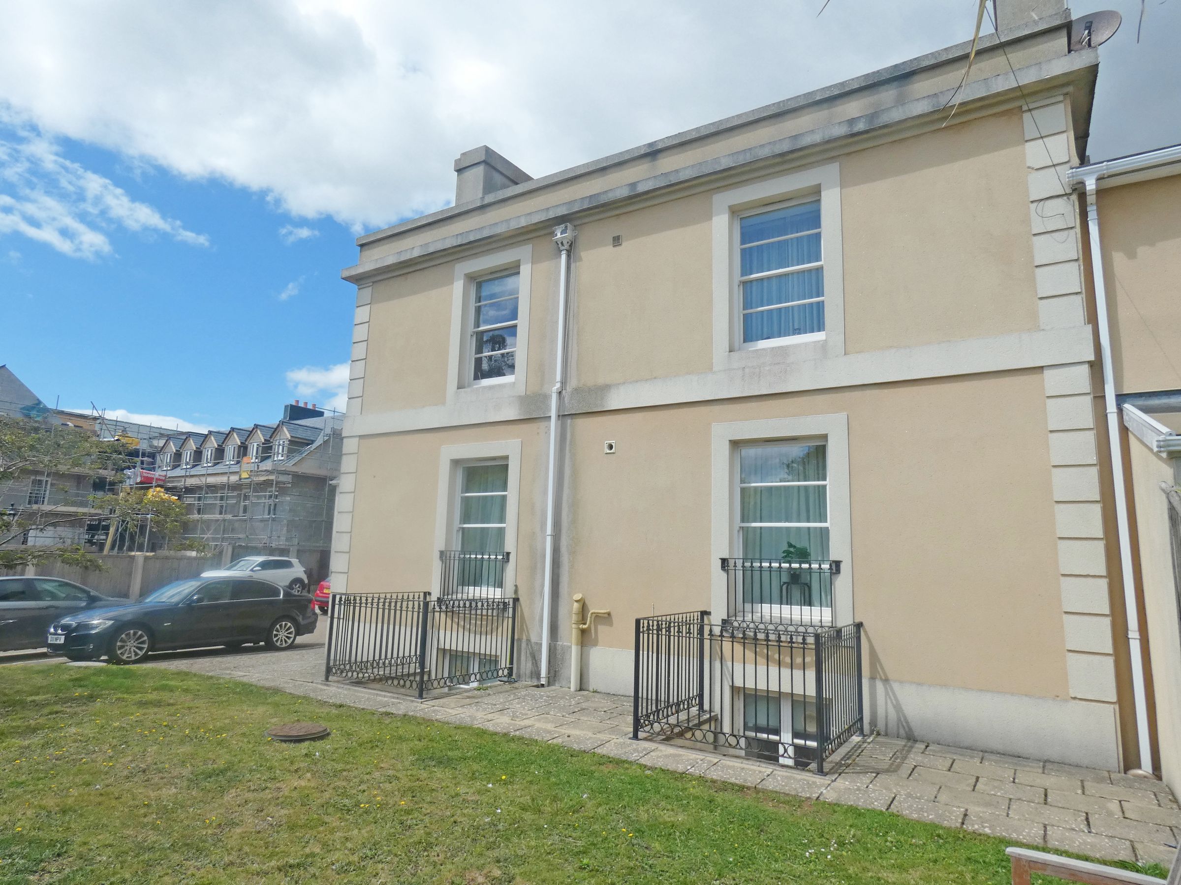 Flat 10, Priory Court, Torquay, Devon TQ1