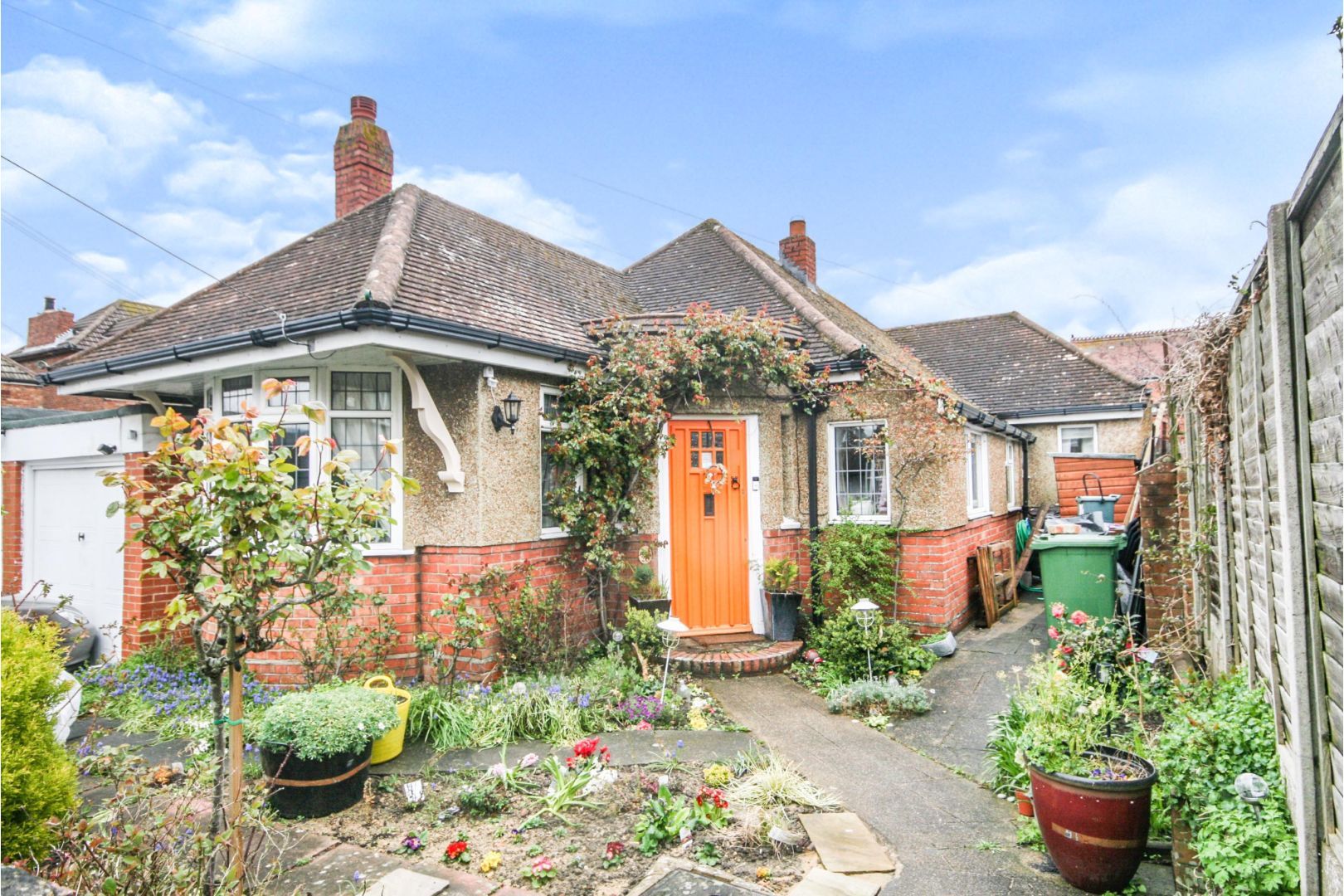 3 bed detached bungalow for sale in Limes Road, Folkestone CT19 Zoopla