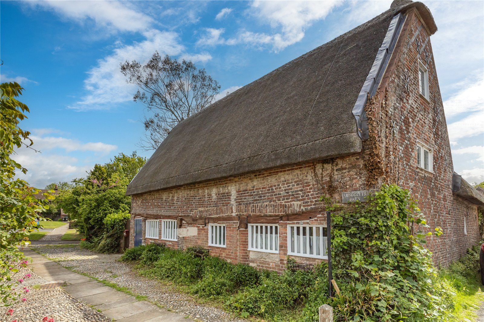 4 bed semidetached house for sale in High Street, Winfrith Newburgh