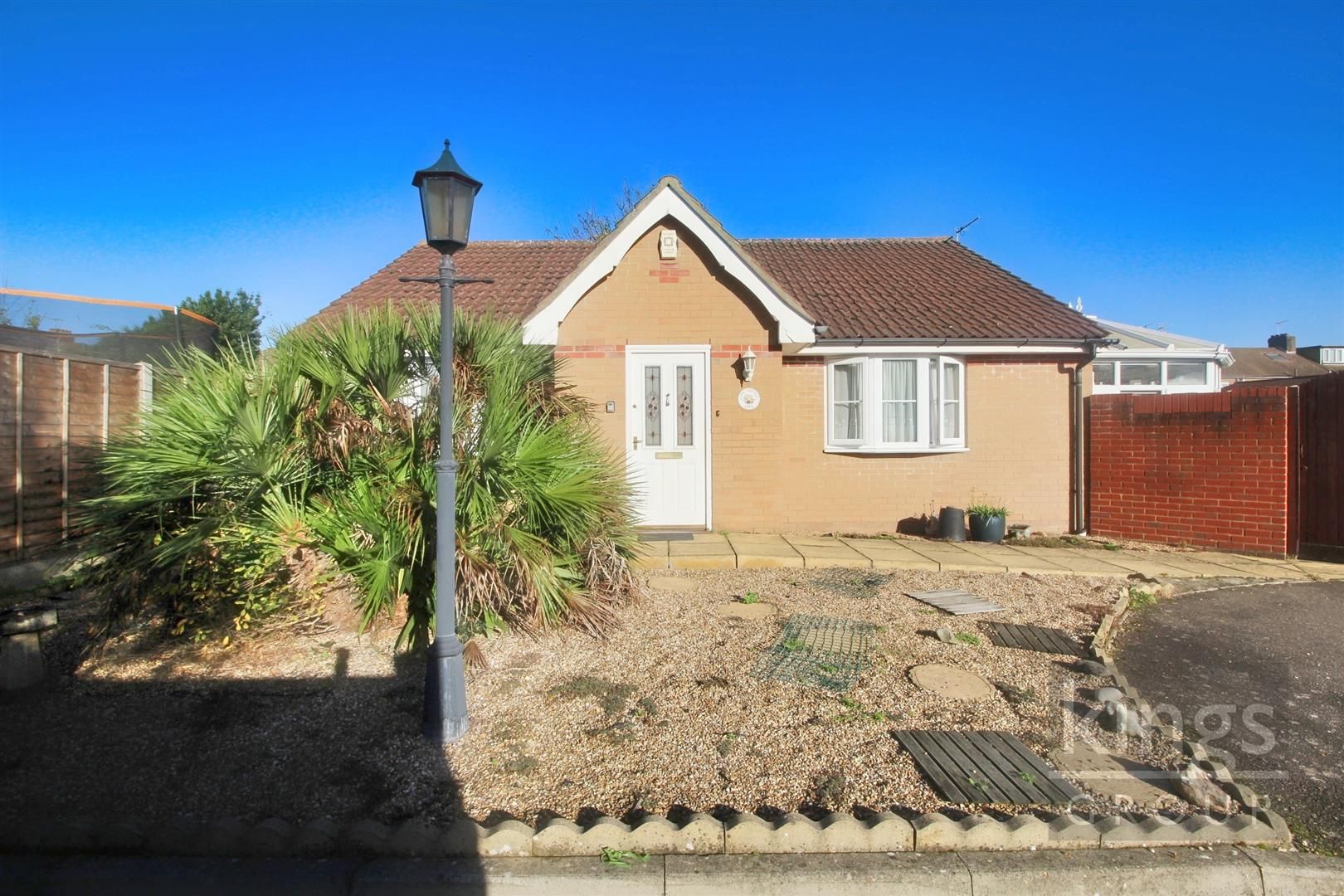 2 bed detached bungalow for sale in Trinity Lane, Cheshunt, Waltham