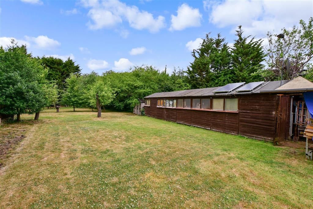 3 bed semidetached house for sale in Green Court Road, Crockenhill