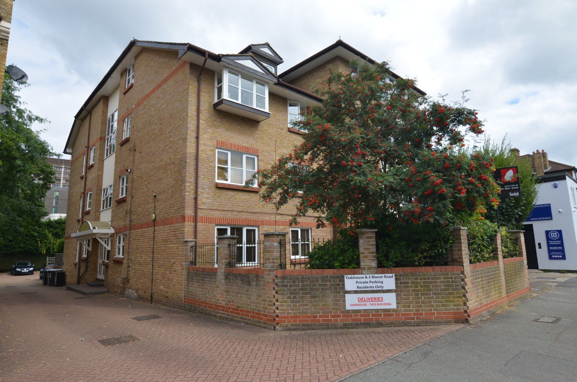 2 bed flat to rent in Manor Road, Sidcup DA15 Zoopla