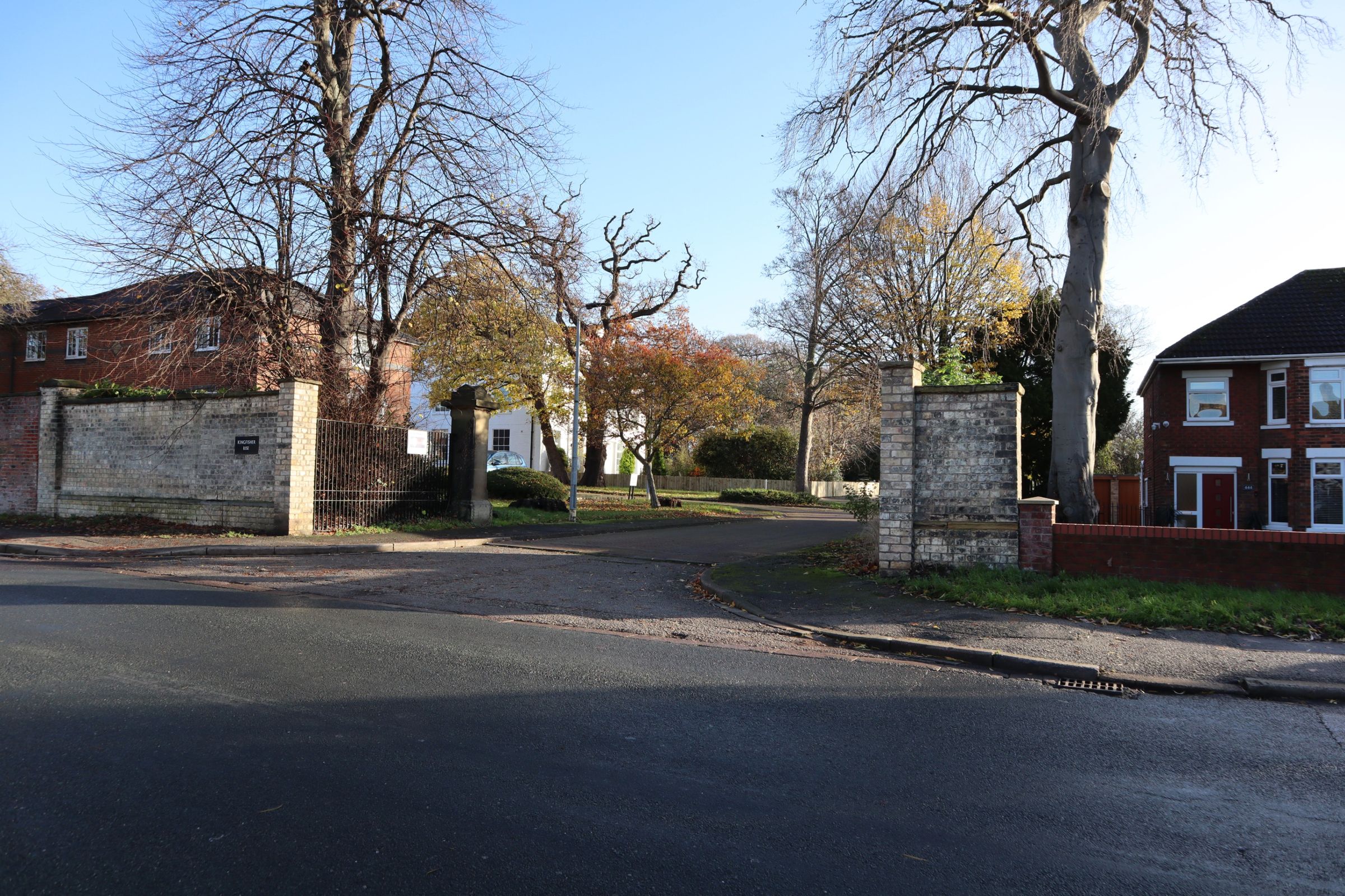 Land for sale in Kingfisher Rise, Sutton HU7 Zoopla