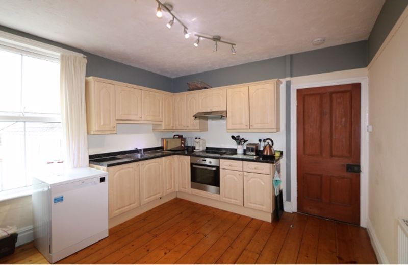 4 bed terraced house for sale in High Street, Tywyn LL36 Zoopla