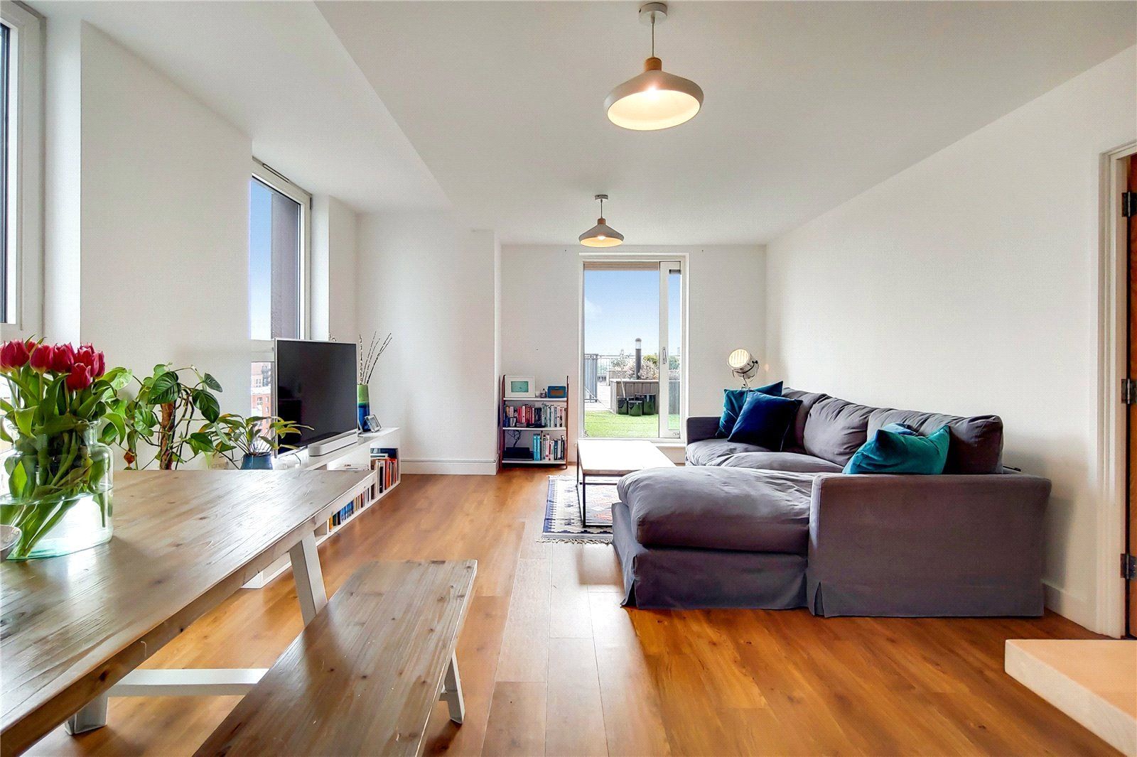 1 bed flat to rent in Gaumont Tower, Dalston Square, London E8 Zoopla