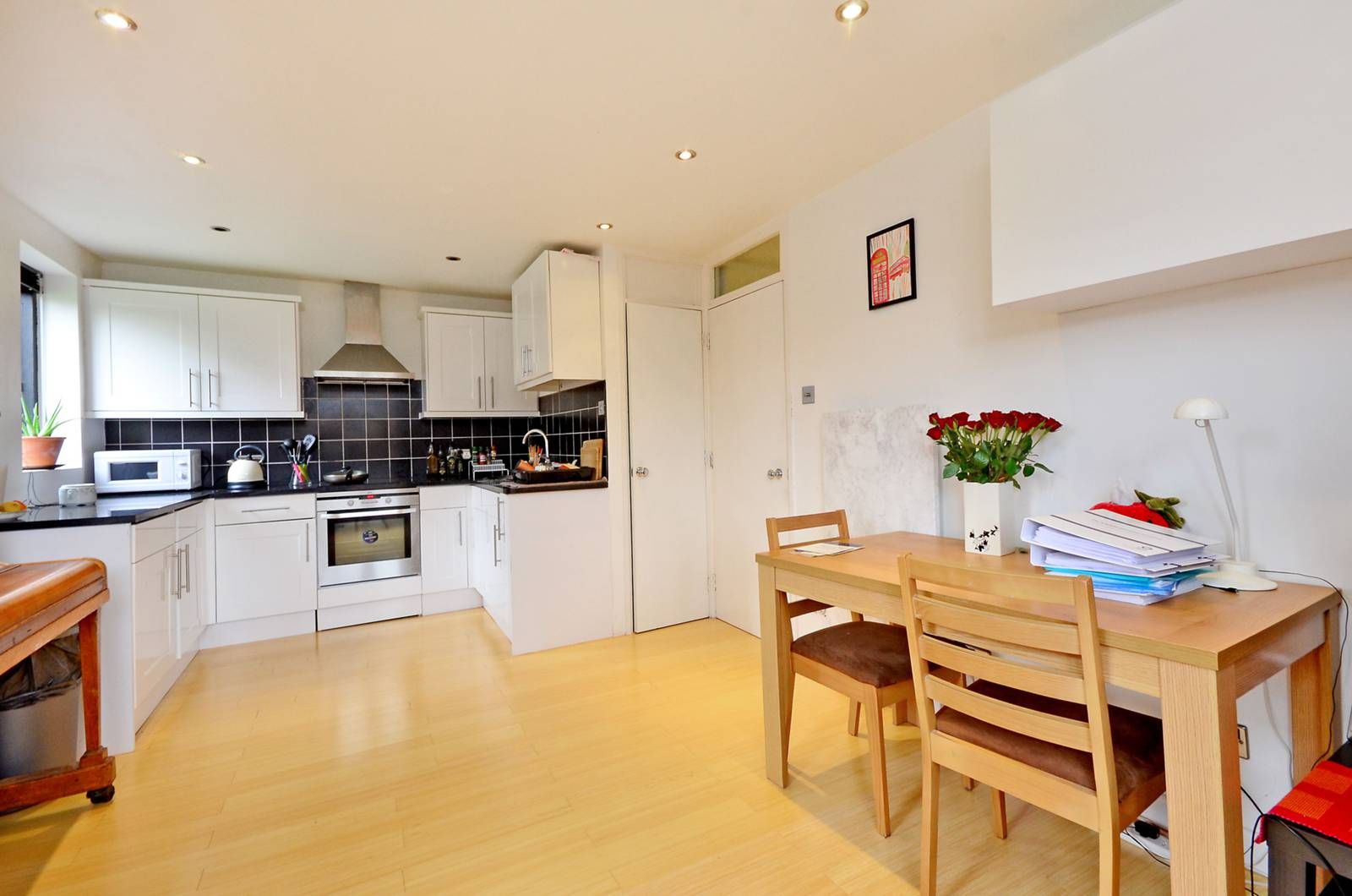 1 bed flat for sale in Friars Mead, Isle Of Dogs, London E14 Zoopla