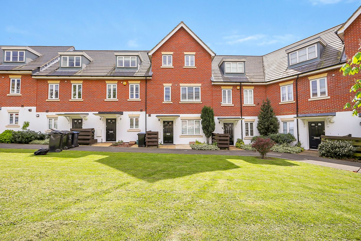 Cross Way, Willesden NW10  