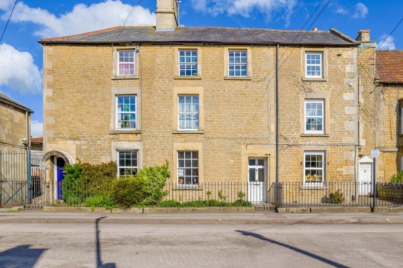 4 bed property for sale in King Street, Melksham SN12 Zoopla