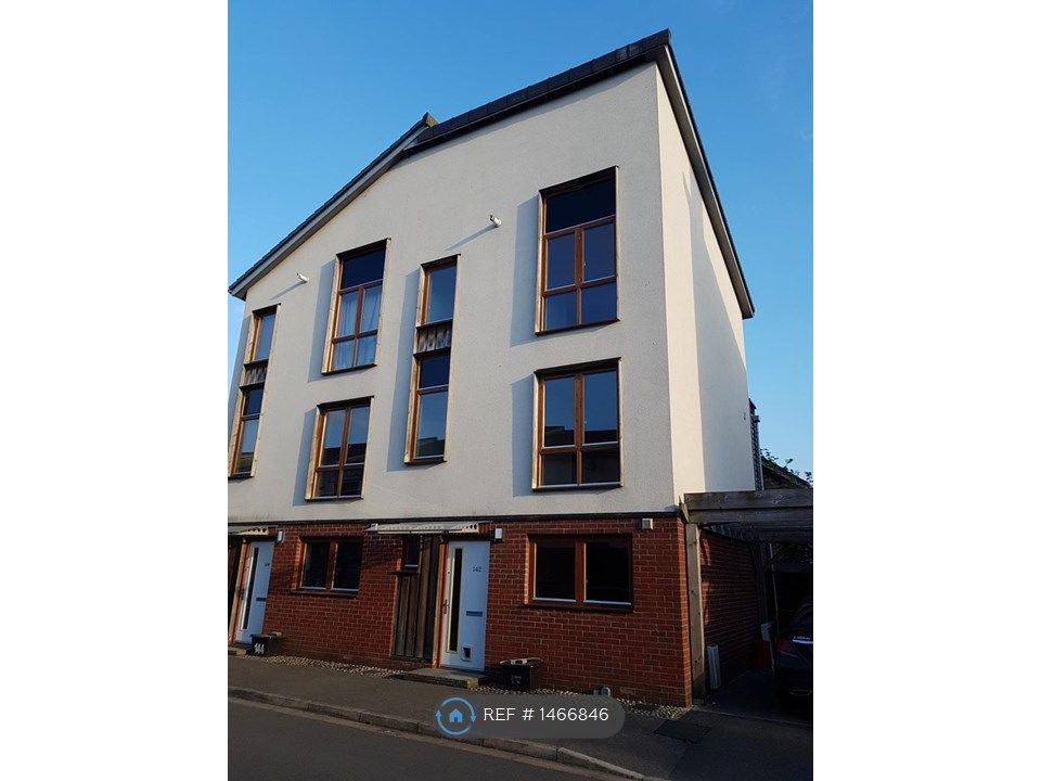 4 bed semidetached house to rent in Great Mead, Chippenham SN15 Zoopla