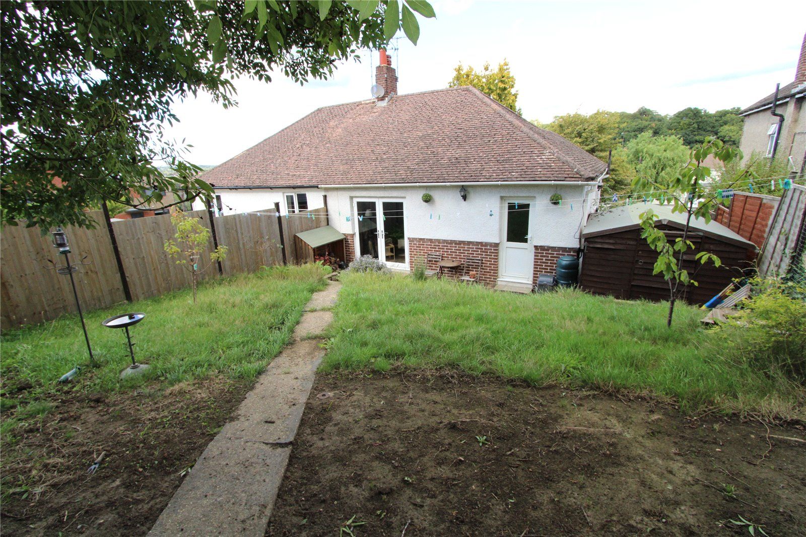 2 bed bungalow for sale in Bitterne Road West, Southampton, Hampshire
