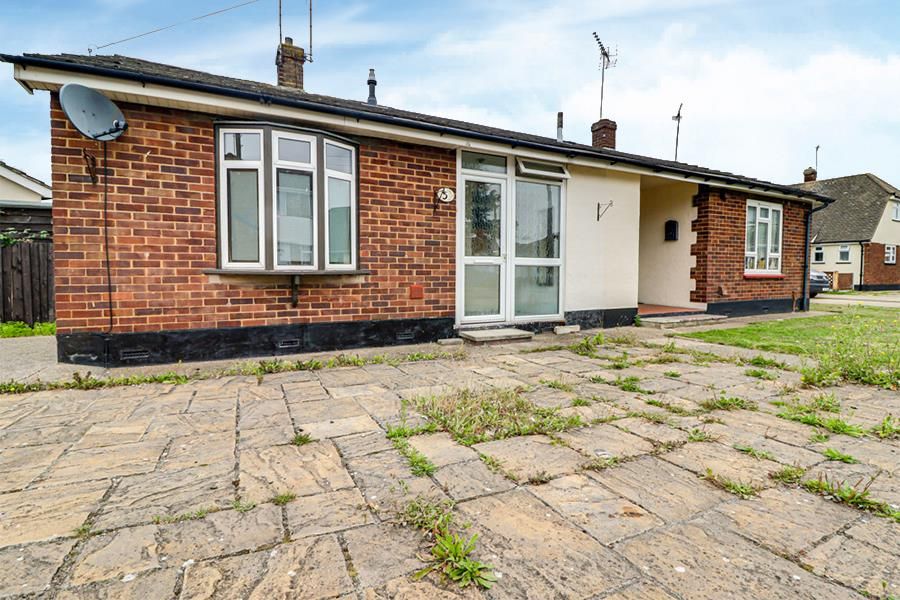 1 bed semidetached bungalow for sale in Haven Close, Canvey Island SS8