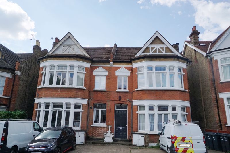 2 bed flat for sale in Compton Road, London N21 Zoopla