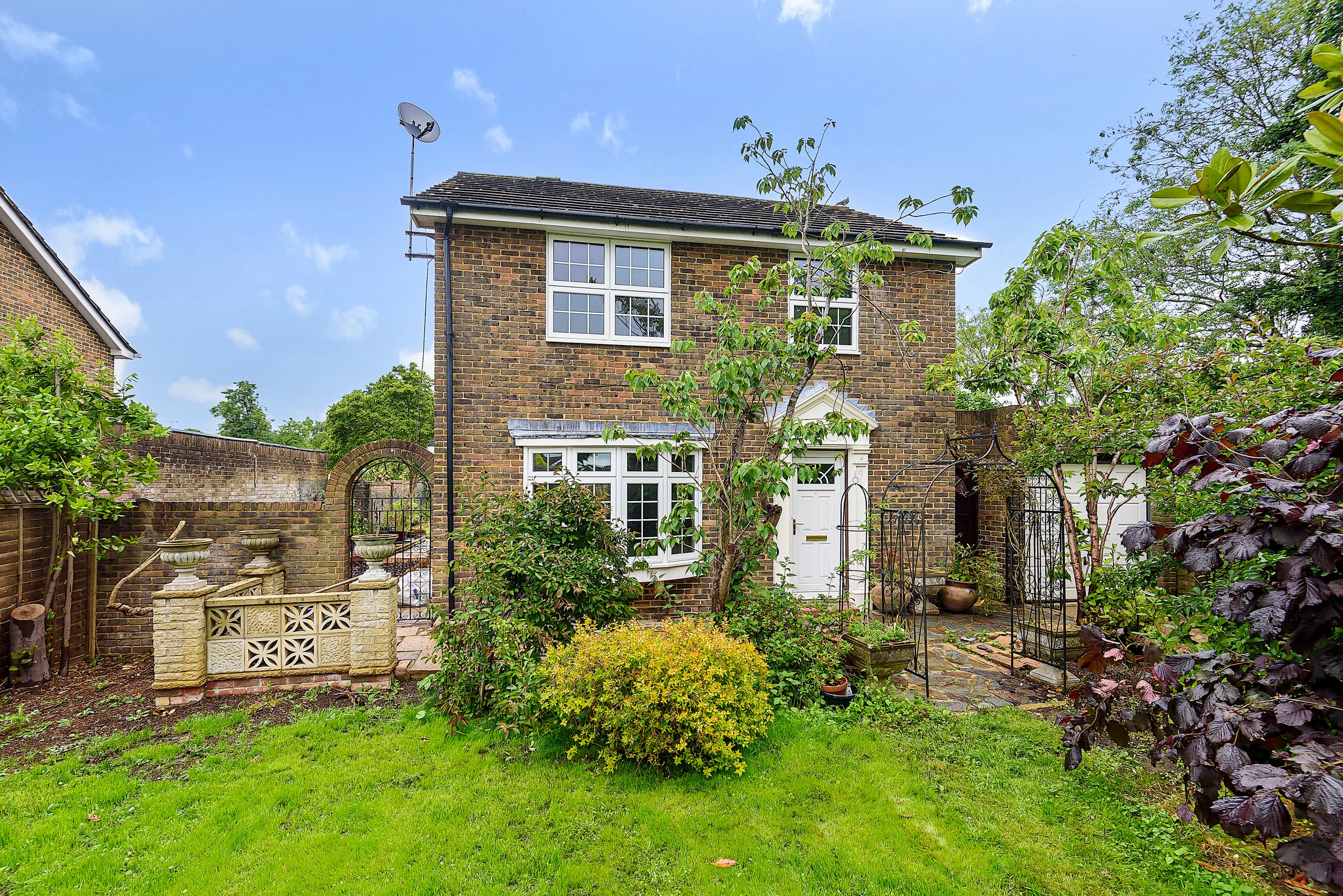 4 bed detached house for sale in Kiln Copse, Cranleigh GU6 Zoopla