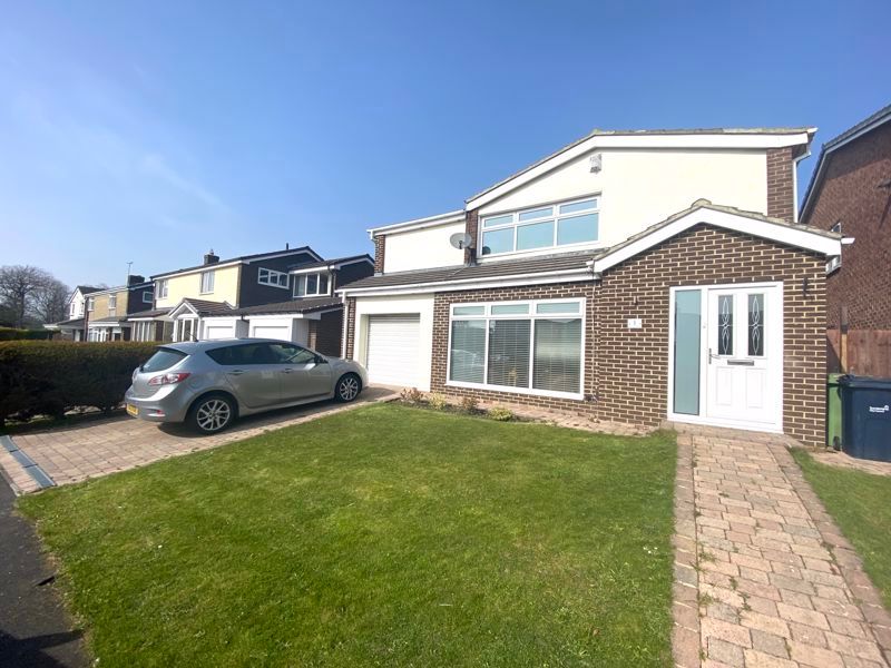 4 bed detached house for sale in Elmfield Close, East Herrington