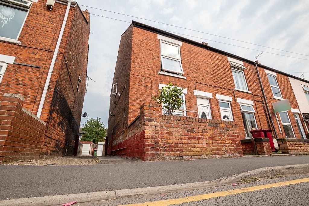 3 bed semidetached house for sale in Alexandra Road, Scunthorpe DN16