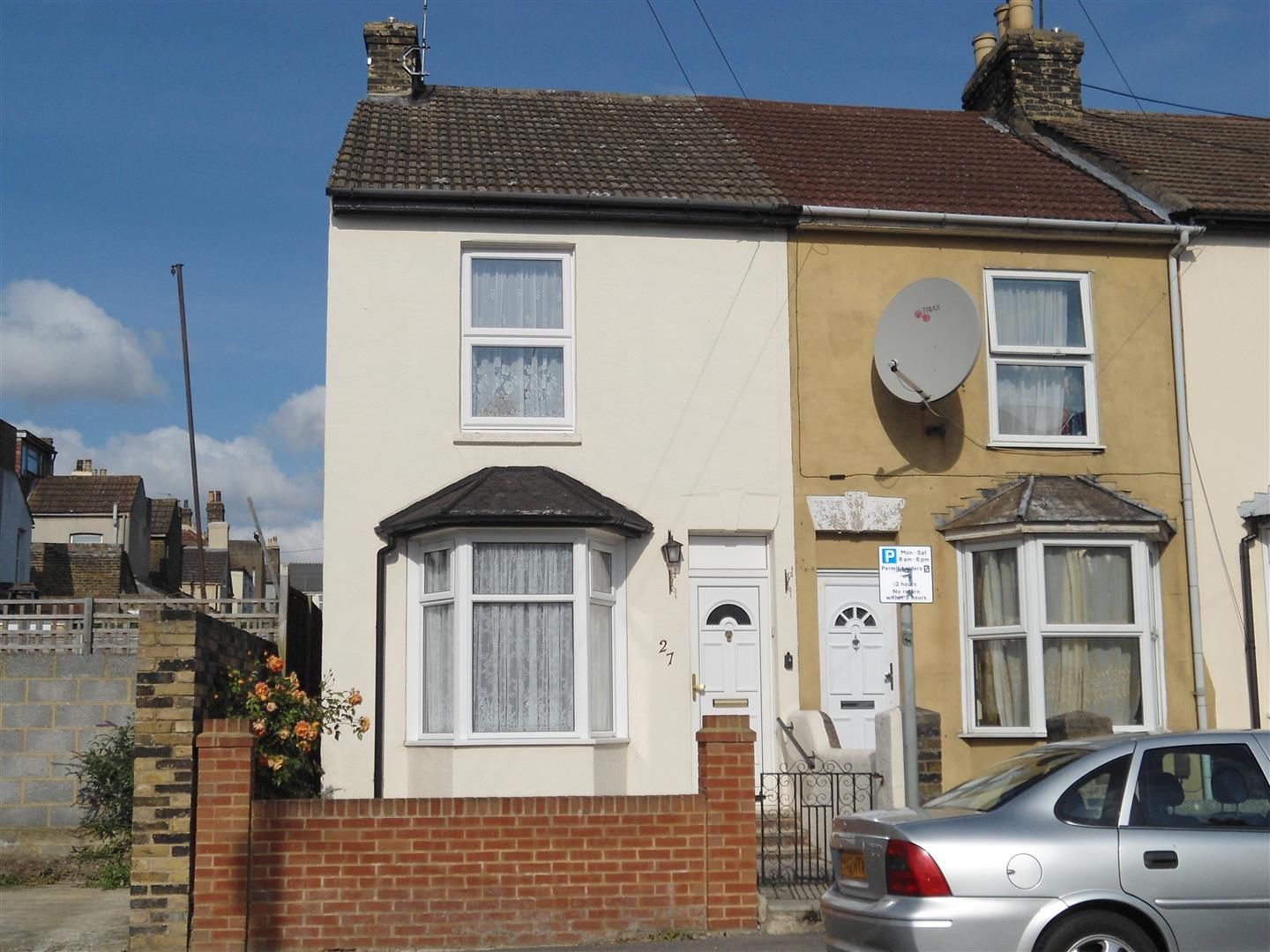 2 bed end terrace house for sale in Grange Road, Strood, Rochester ME2