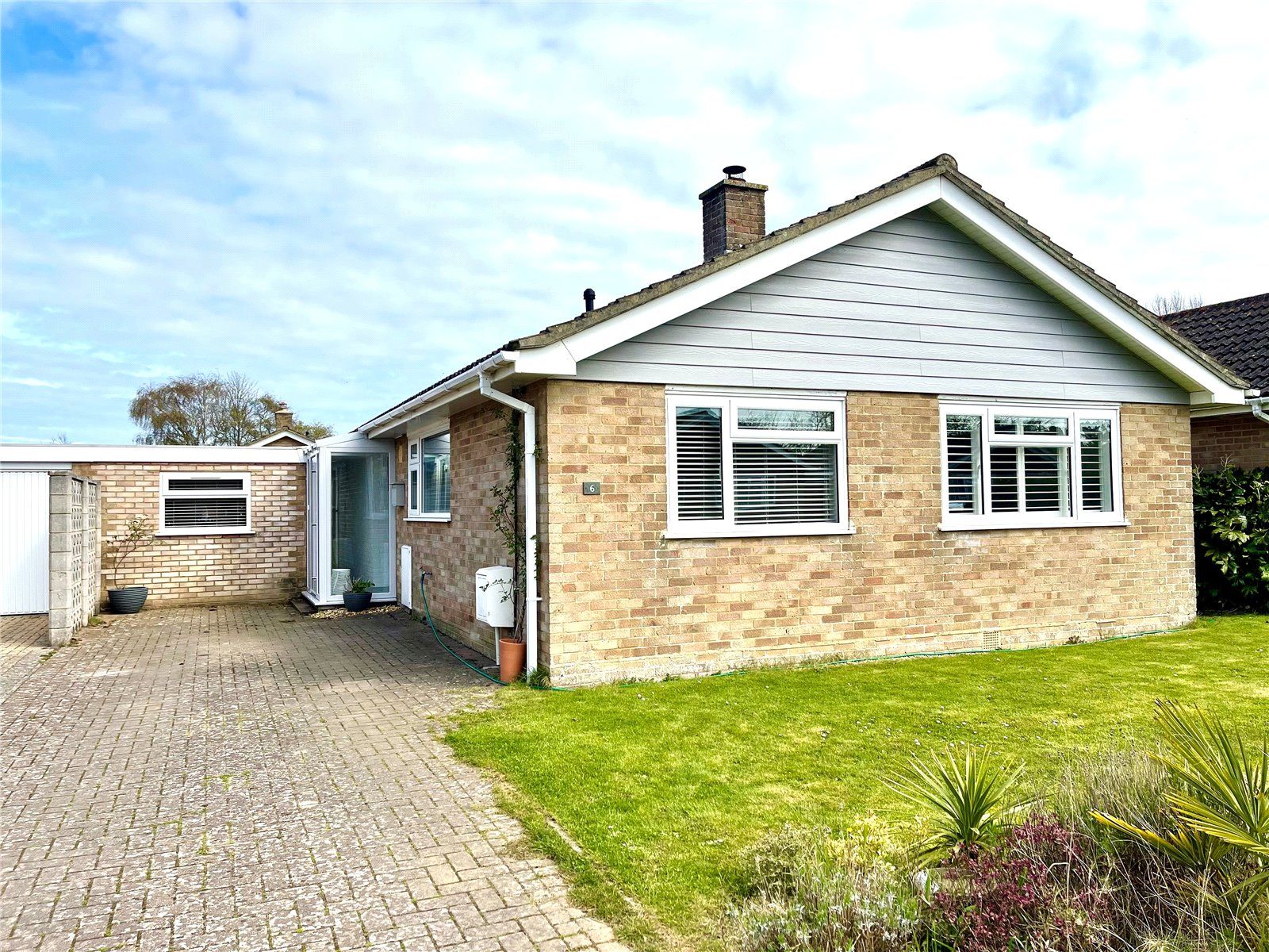 3 bed bungalow for sale in Golden Crescent, Everton, Lymington