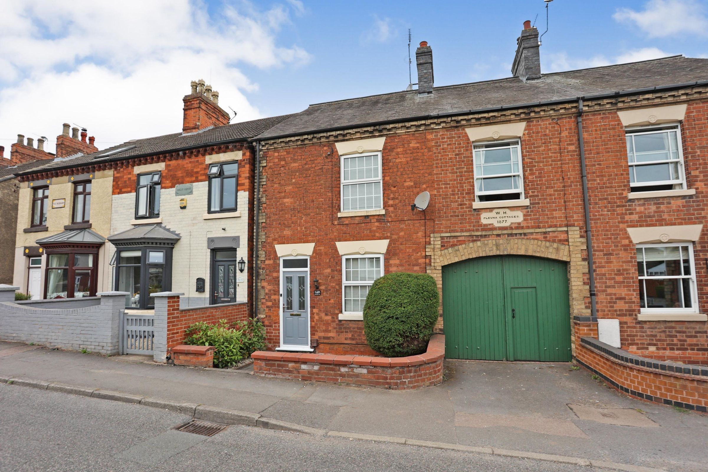 3 bed semidetached house for sale in Leicester Road, Shepshed