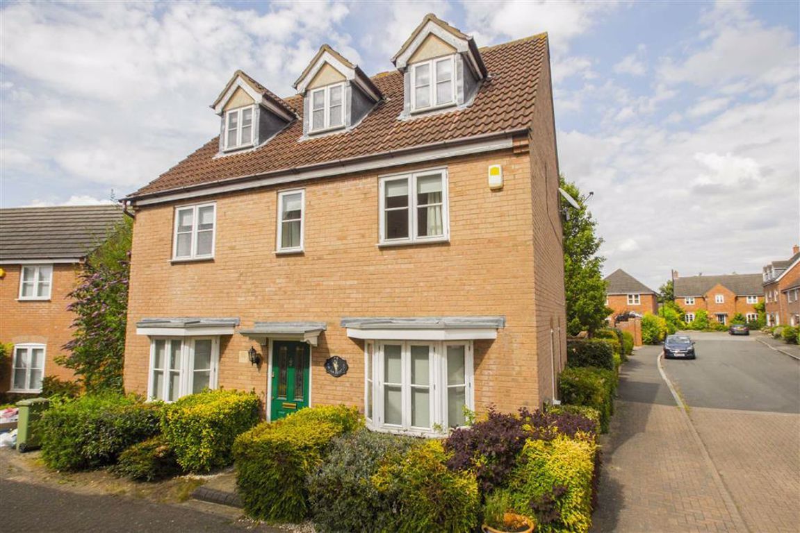 5 bed detached house to rent in Norman Crescent, Middleton, Milton