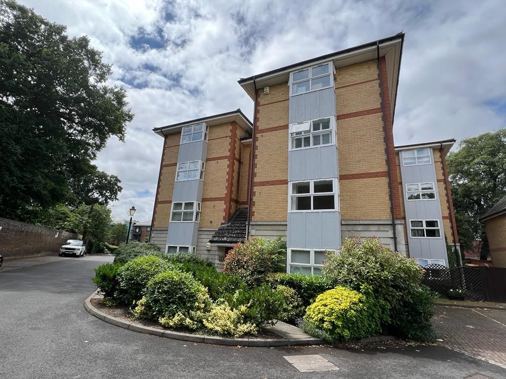 2 bed flat to rent in Busch Close, Isleworth TW7 Zoopla