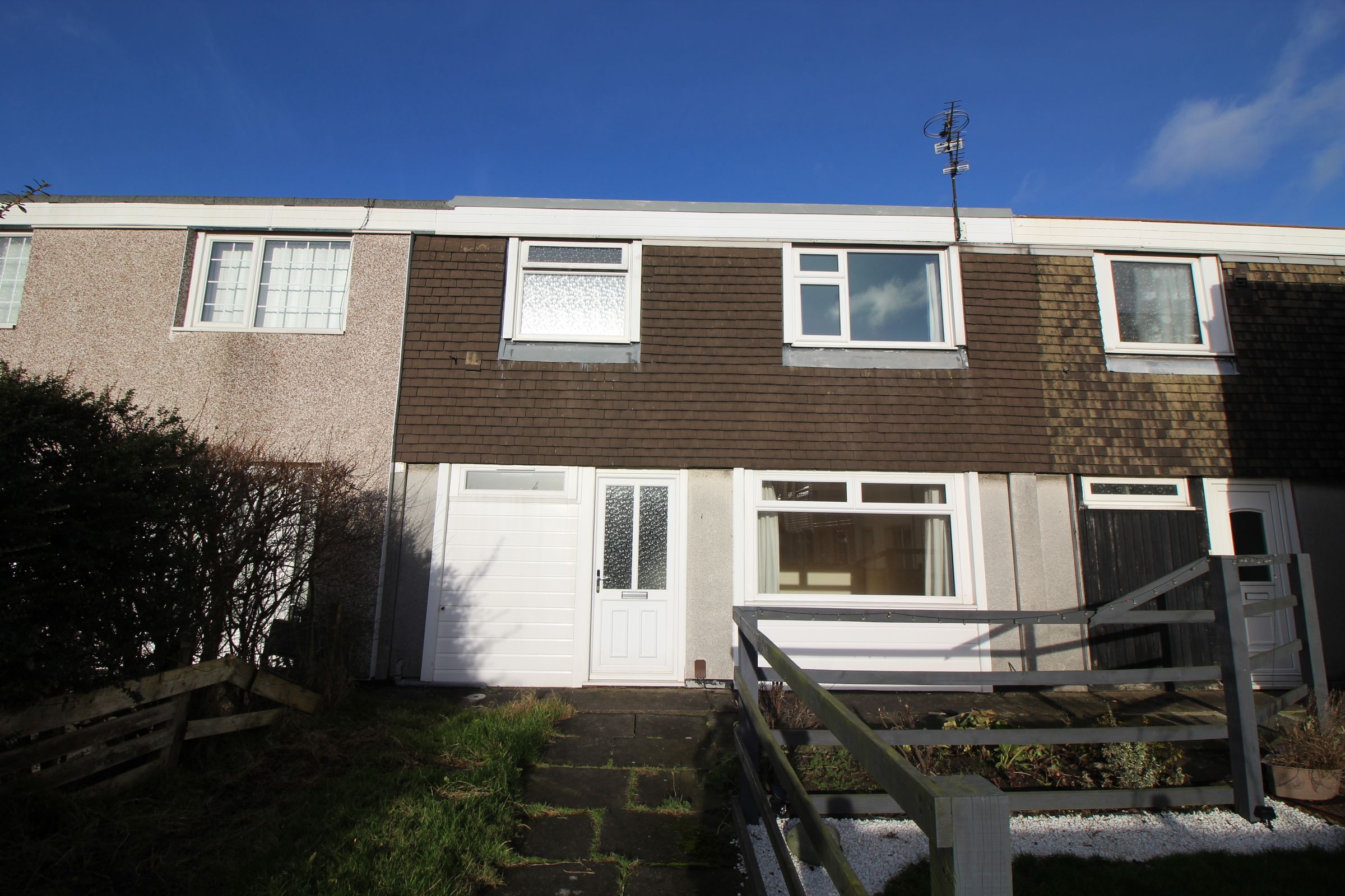 3 bed terraced house for sale in Red Hall Chase, Leeds LS14 Zoopla