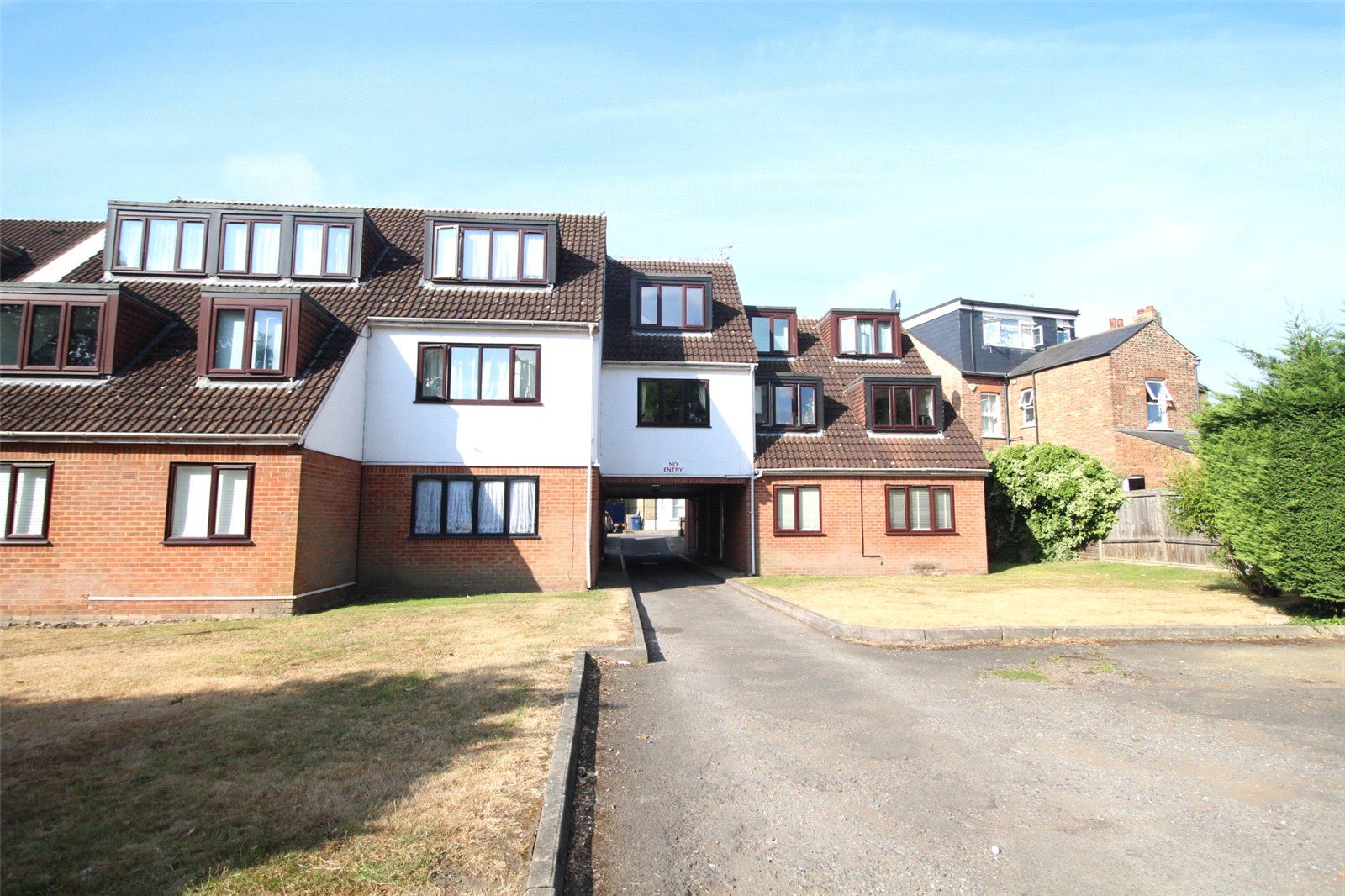 Studio to rent in Potters Road, New EN5 Zoopla