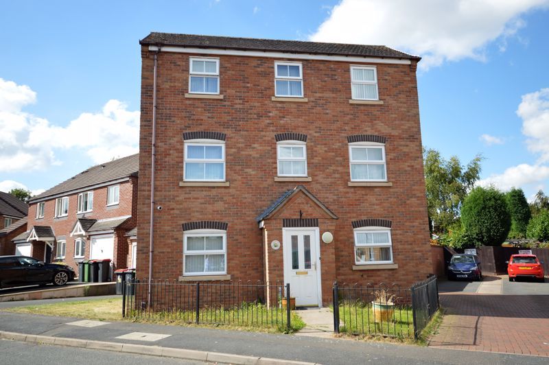 4 bed detached house for sale in Redlands Road, Hadley, Telford