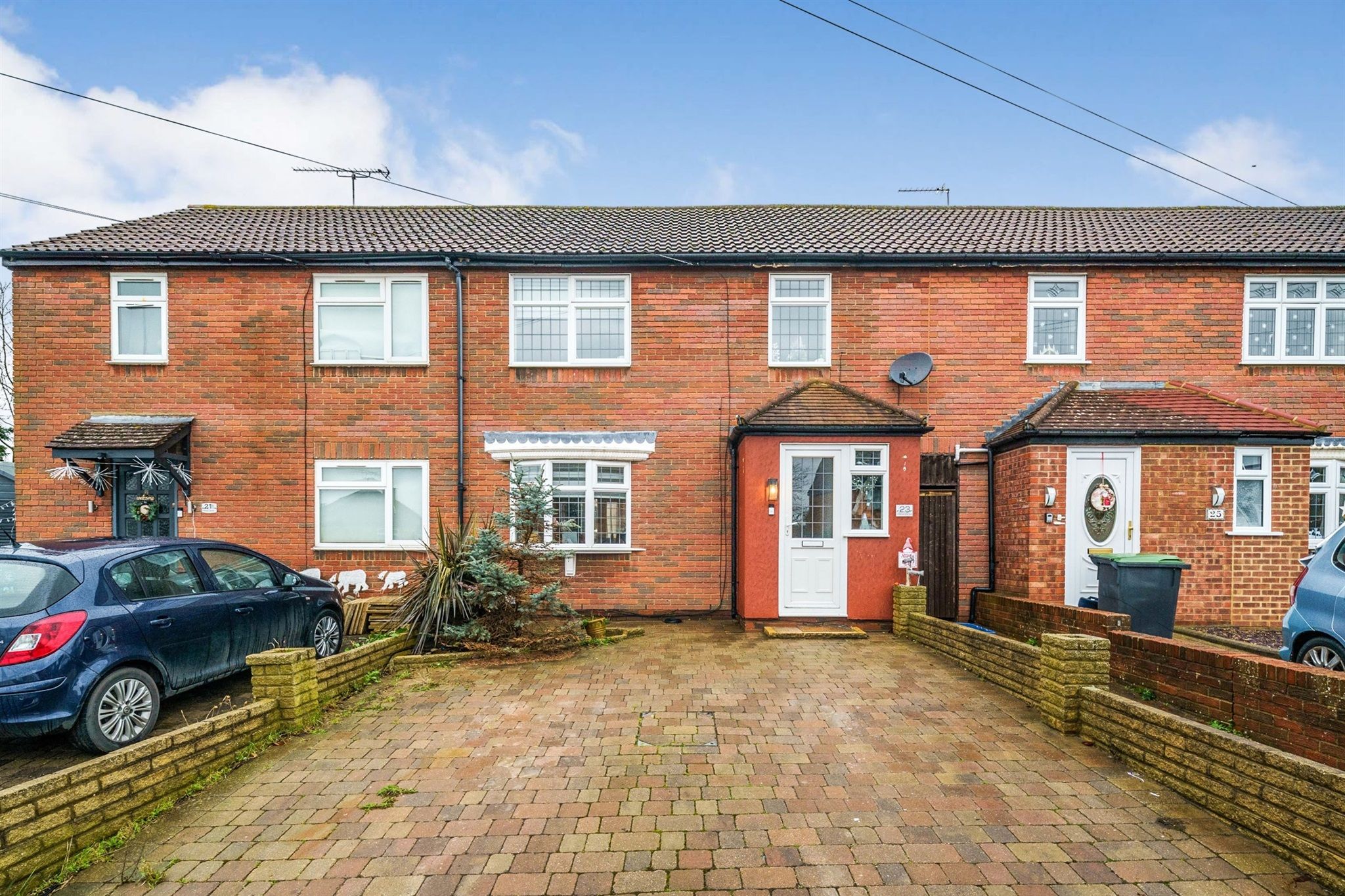 3 bed terraced house for sale in Palmers Grove, Nazeing, Waltham Abbey EN9 Zoopla