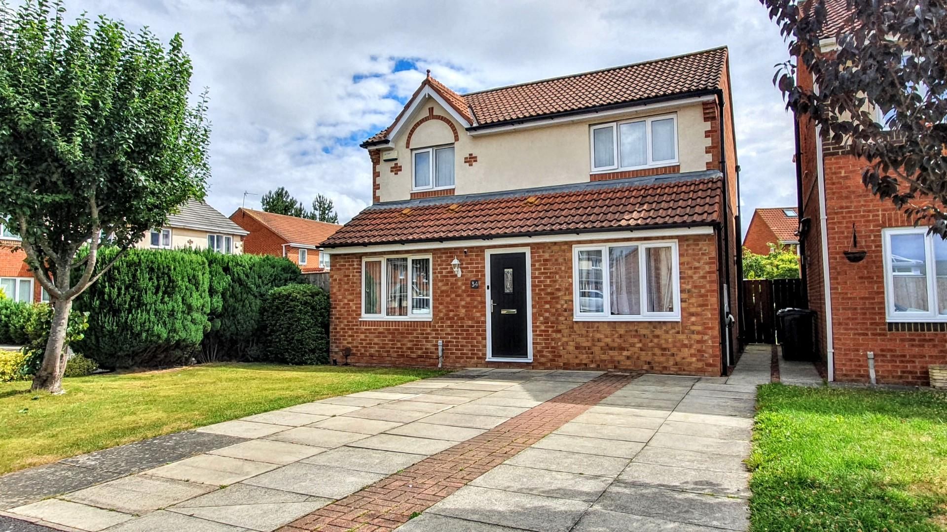 4 bed detached house for sale in Greensfield Close, Faverdale