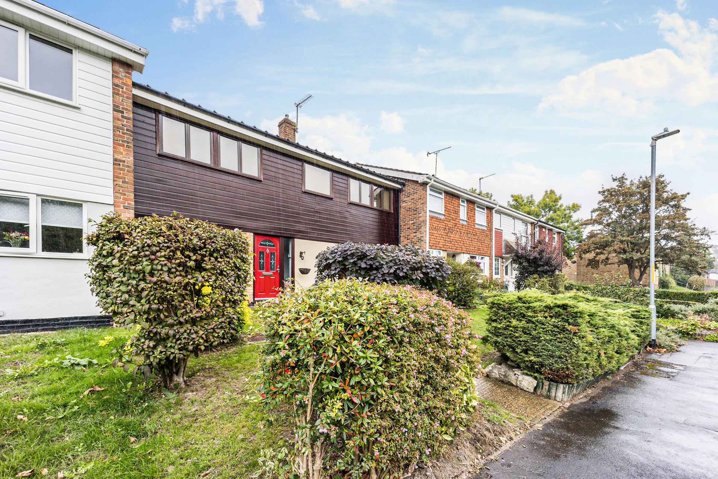 4 bed terraced house for sale in Paddock Close, South Darenth, Dartford