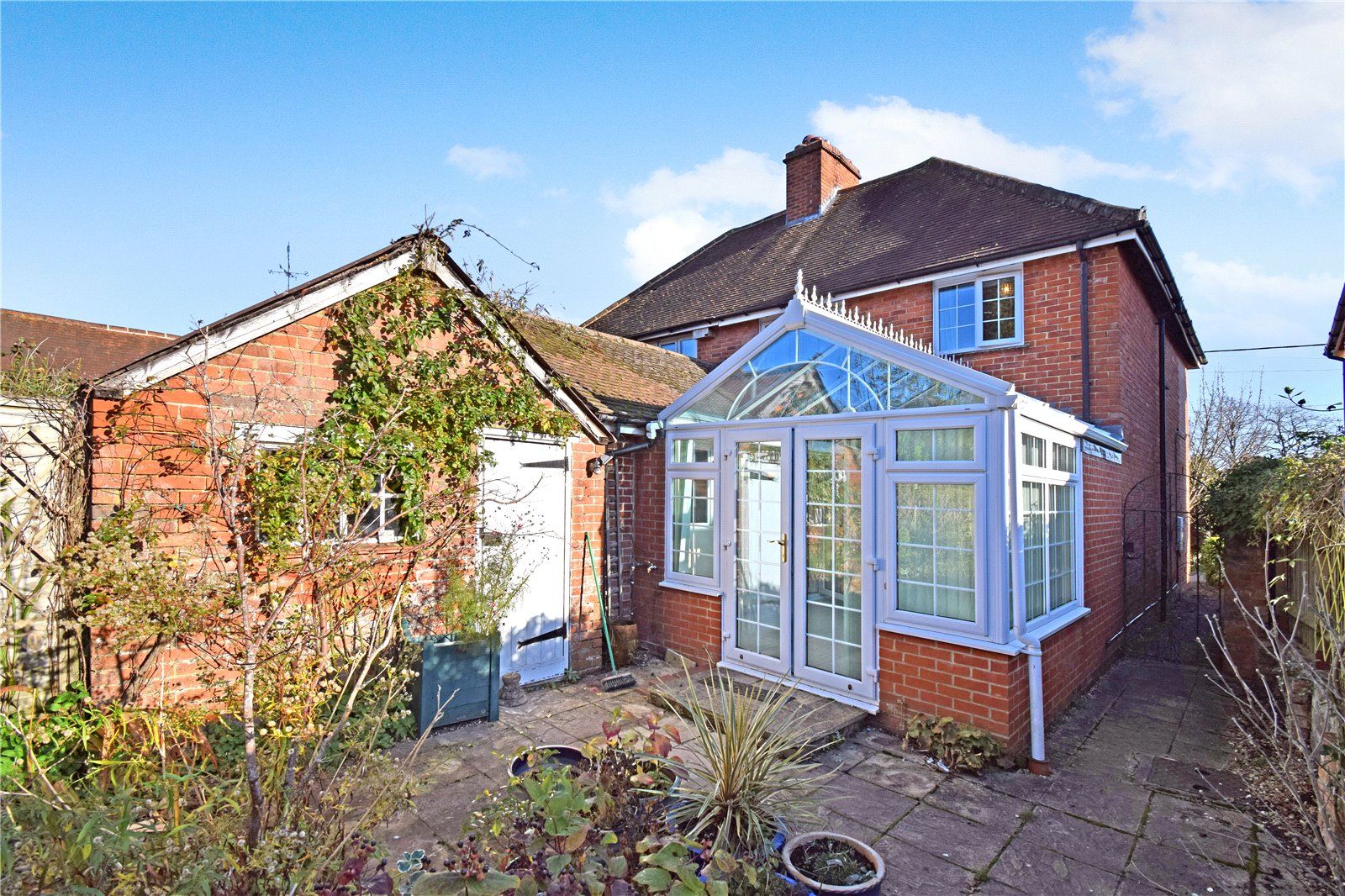 3 bed semidetached house for sale in Newbury Road, Kingsclere, Newbury