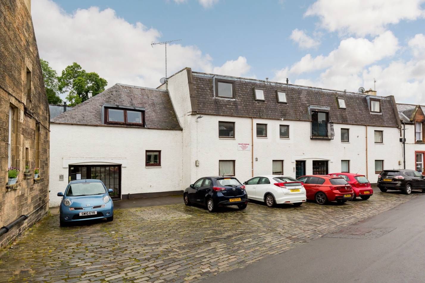 50/1 Coltbridge Avenue, Murrayfield EH12  