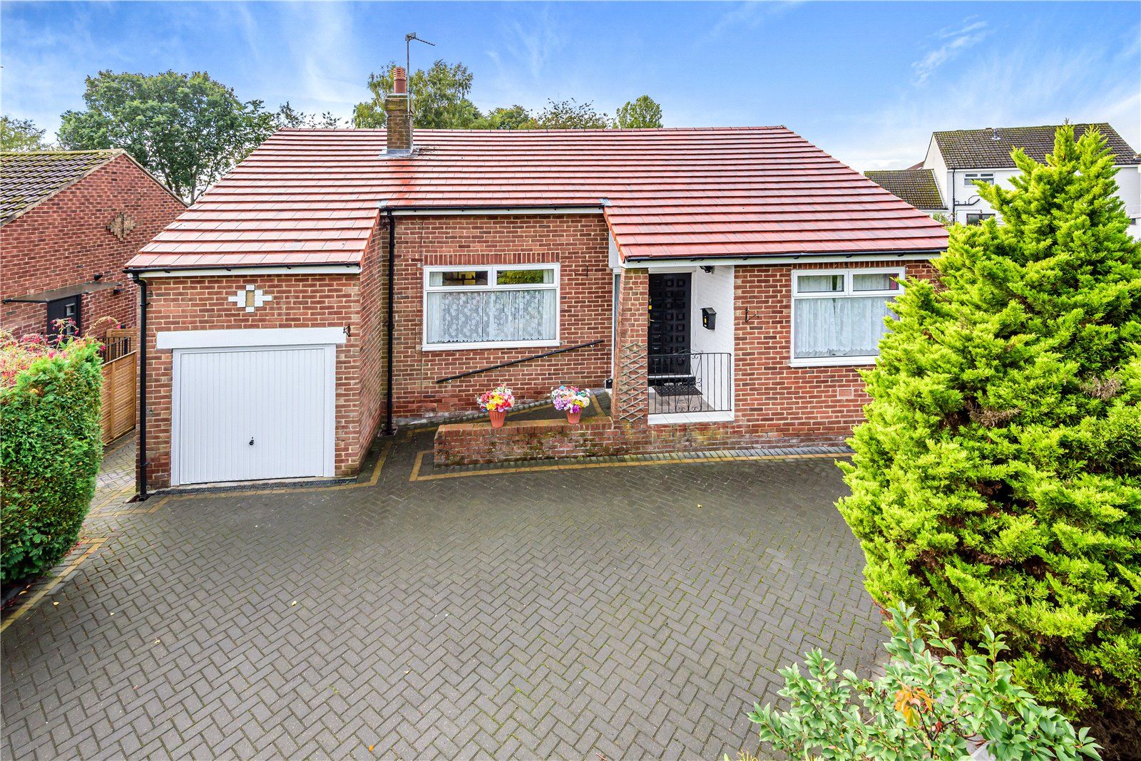 3 bed bungalow for sale in The Drive, Alwoodley, Leeds, West Yorkshire