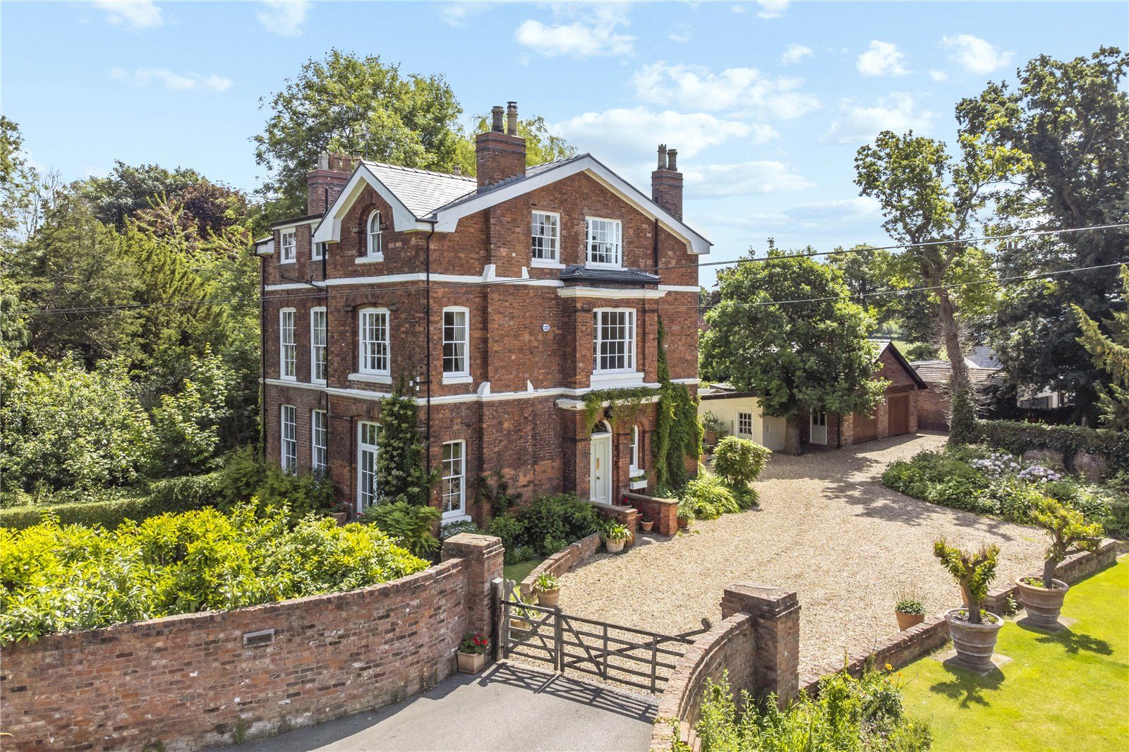 6 bed detached house for sale in Oakfield Road, Childer Thornton CH66