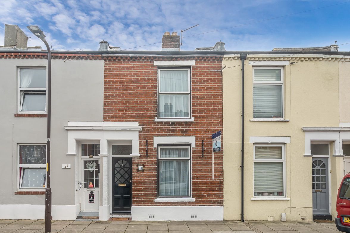 2 bed terraced house for sale in Adair Road, Southsea PO4 Zoopla