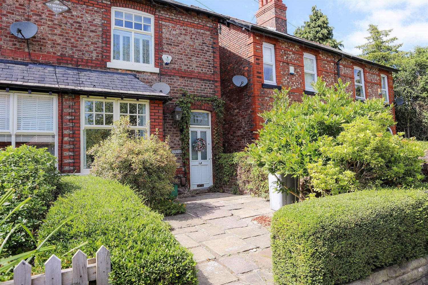 3 bed semidetached house for sale in Heyes Lane, Alderley Edge SK9