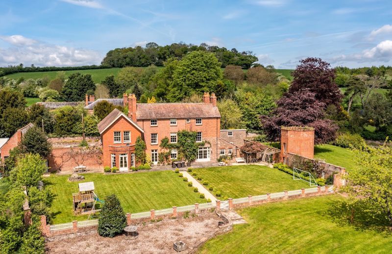 8 bed country house for sale in Bodenham, Hereford HR1 Zoopla