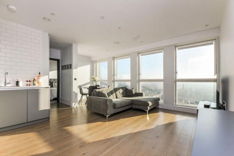 Leon House, 233 High Street, Croydon, Greater London. CR0  