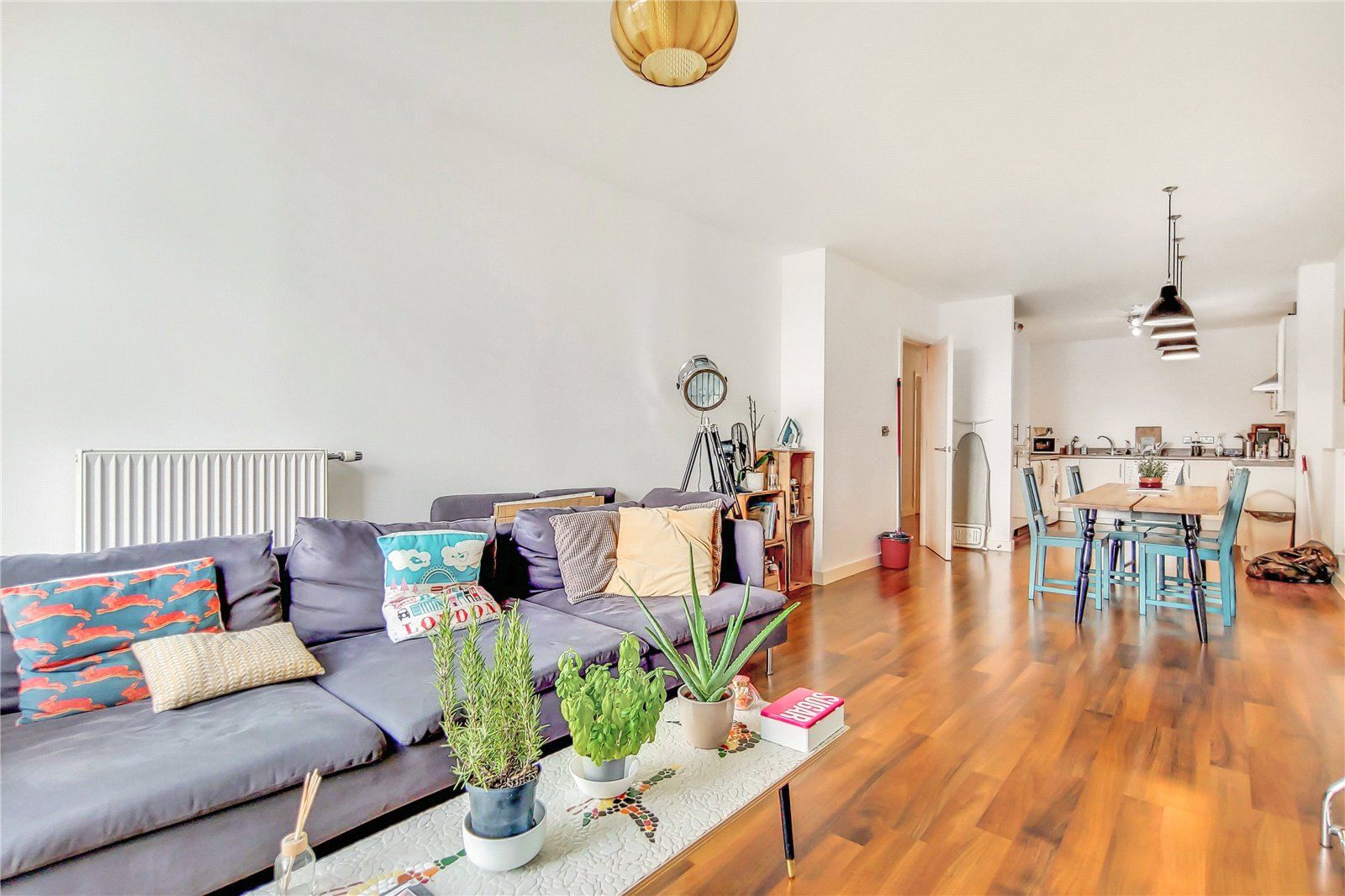 Gallery House, 15 Hackney Grove, London E8